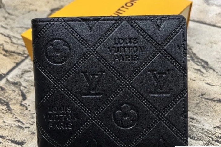 Louis Vuitton Wallet