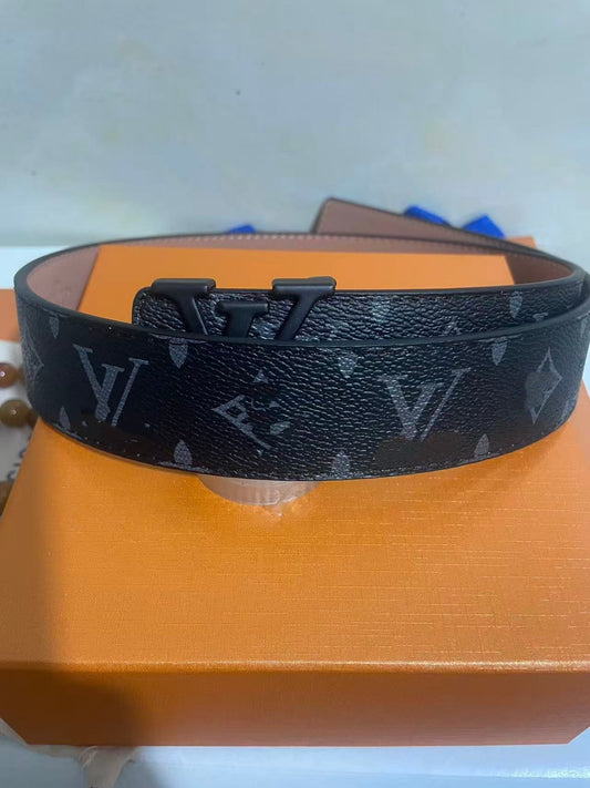 Louis Vuitton Initiales Belt